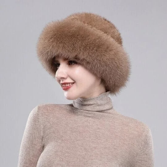 Olwen - Cappello invernale in morbida pelliccia sintetica