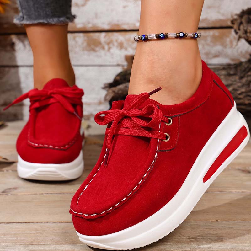 Eirwen - Sneakers imbottite con suola a piattaforma e lacci