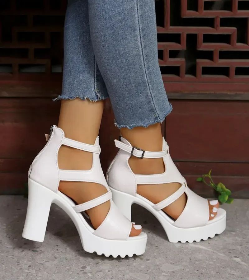 Elestine - Sandali gladiatore con plateau scolpito