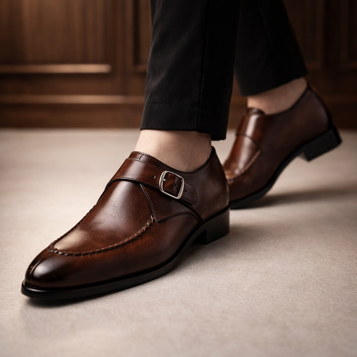 Isaias - Scarpe eleganti con fibbia lucida
