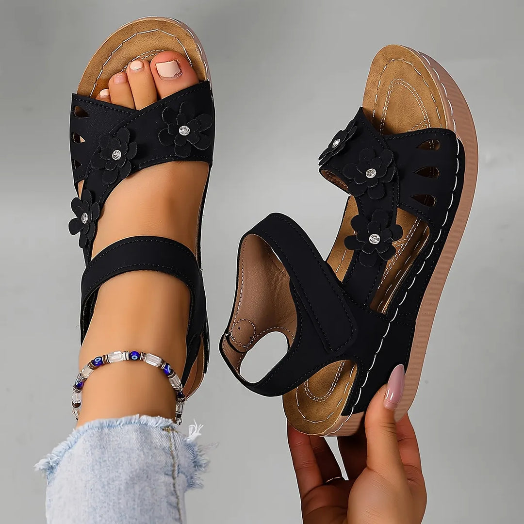Fiorelia - Sandali con zeppa floreali