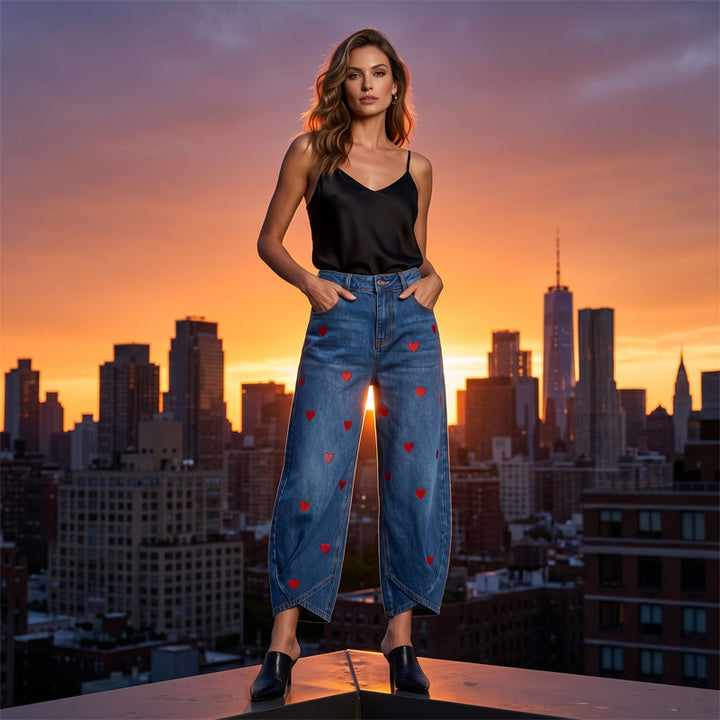 Arabella - Jeans a gamba a botte con stampa a cuori