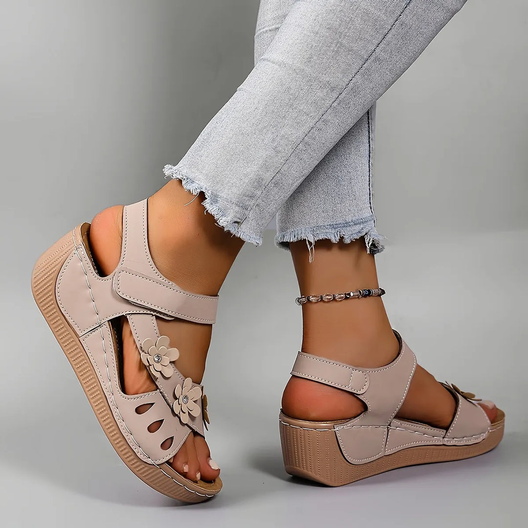 Fiorelia - Sandali con zeppa floreali