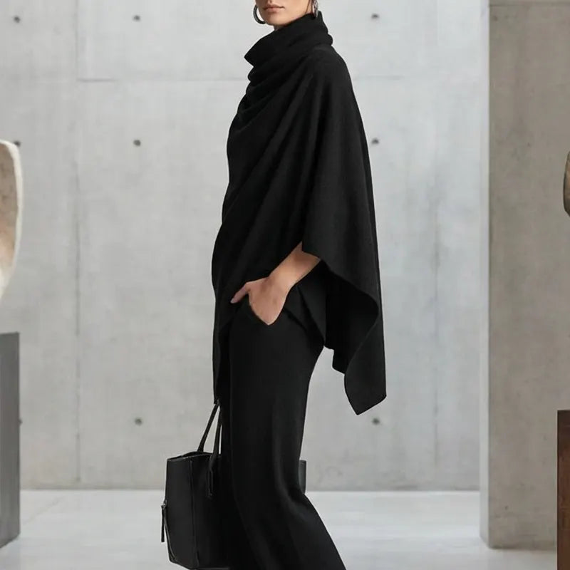 Kaelis - Coordinato a due pezzi con pantaloni e collo alto drappeggiato