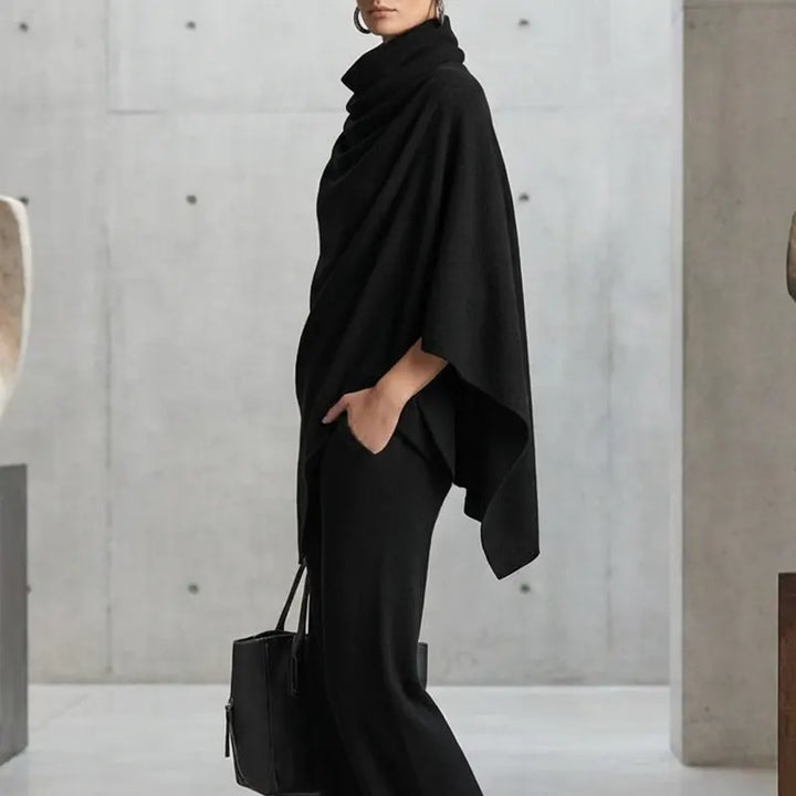 Kaelis - Coordinato a due pezzi con pantaloni e collo alto drappeggiato