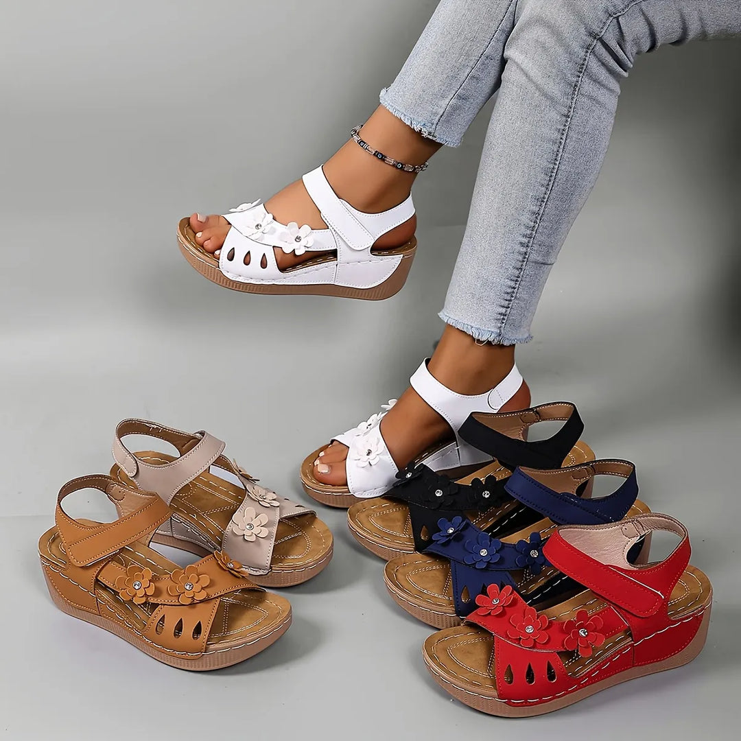 Fiorelia - Sandali con zeppa floreali