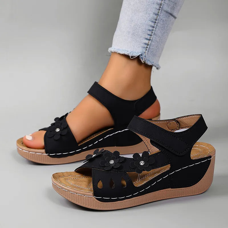 Fiorelia - Sandali con zeppa floreali