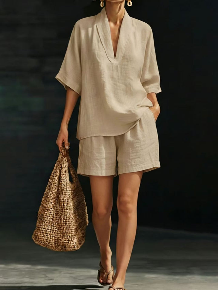 Yamina - Coordinato top e shorts con scollo a V in tessuto soft touch