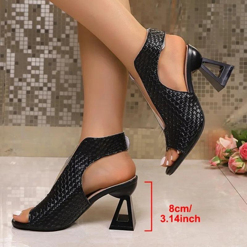 Lira - Sandalo slingback con tacco a blocco strutturato