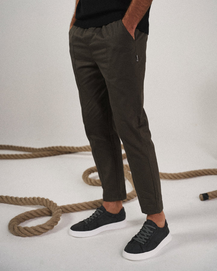Neryth - Pantaloni jogger a gamba affusolata dal tocco morbido