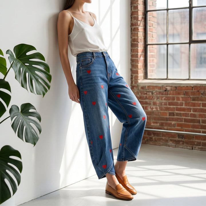 Arabella - Jeans a gamba a botte con stampa a cuori