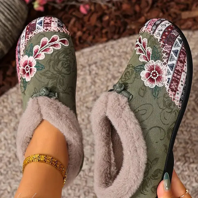 Isola - Scarpe slip-on foderate in pile a fiori