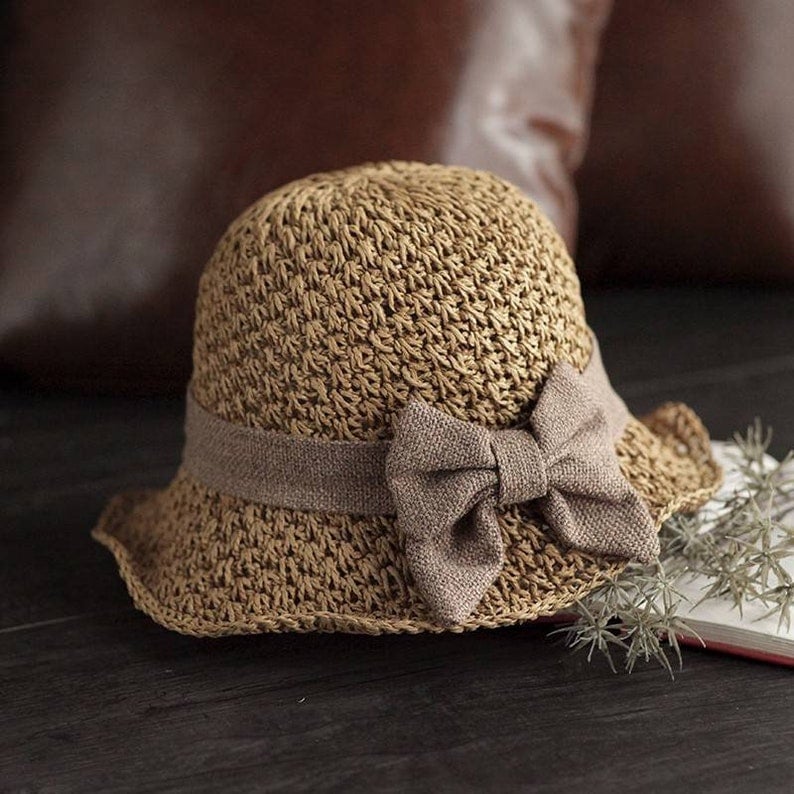 Coralie - Cappello a tesa larga artigianale con fiocco