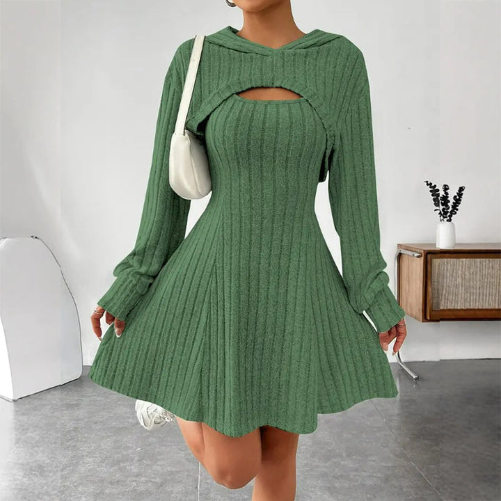 Mirellia - Abito mini in maglia con cappuccio e cut-out