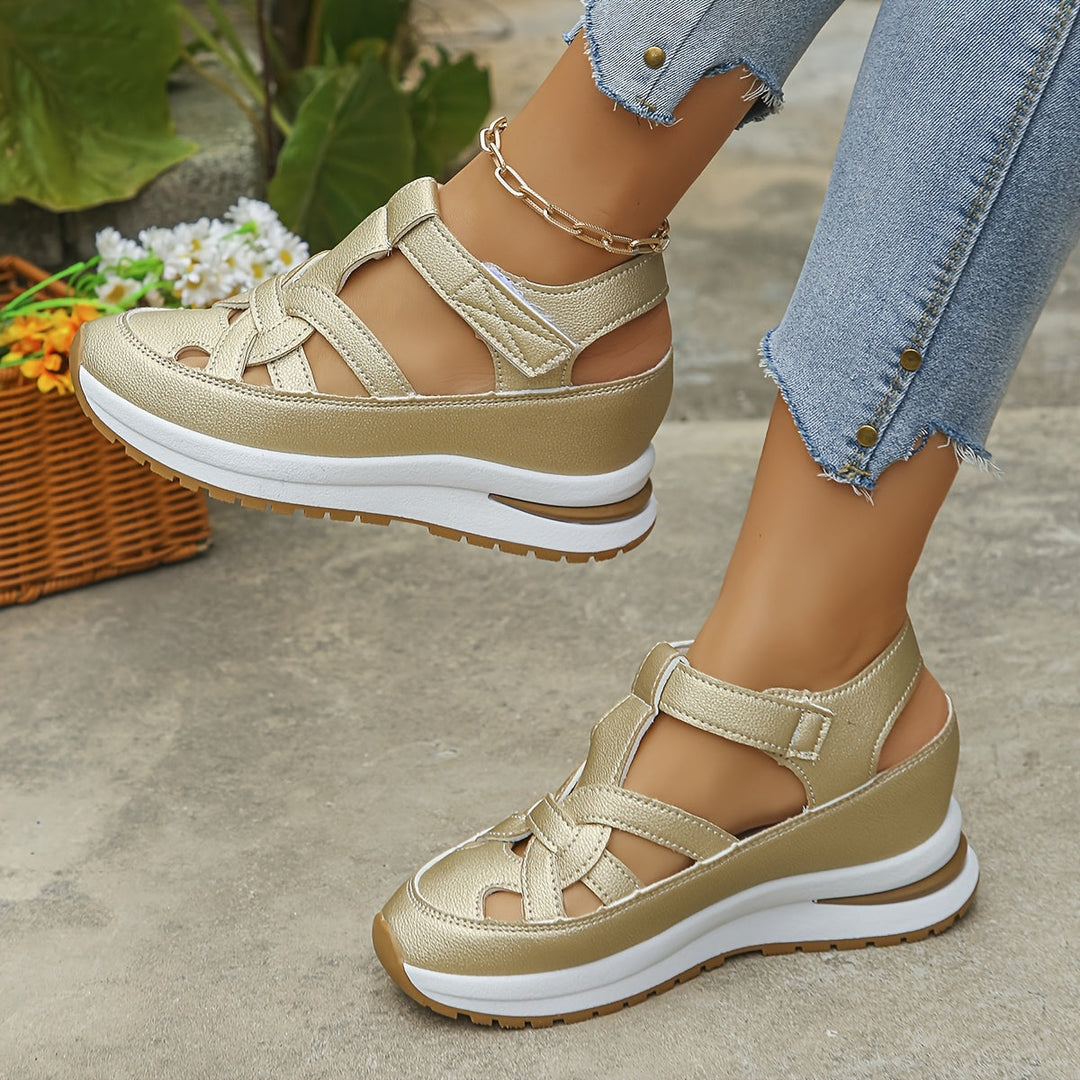 Novessia - sandali con zeppa e plateau con dettagli cut-out